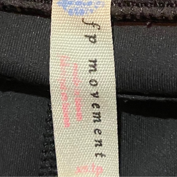 Free People Movement Leggings Size Extra Small Black - Picture 3 of 4